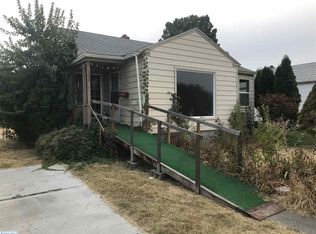 1024 W Park St, Pasco, WA 99301