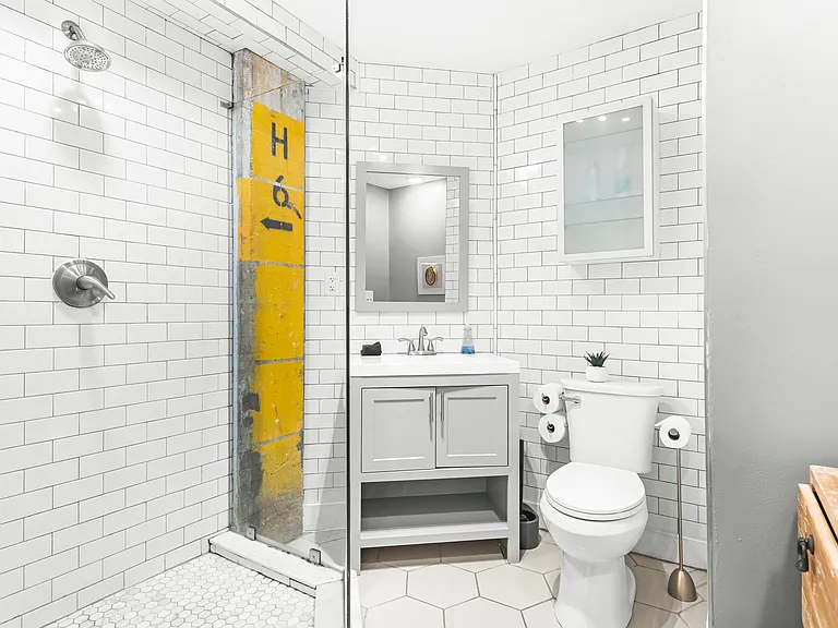 659 Auburn Ave NE #117 — Photo 4