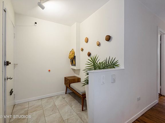 3rd image of 439 W Grant Pl APT A