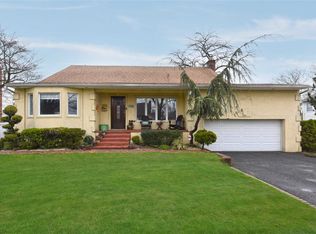 780 Longview Ave, Valley Stream, NY 11581