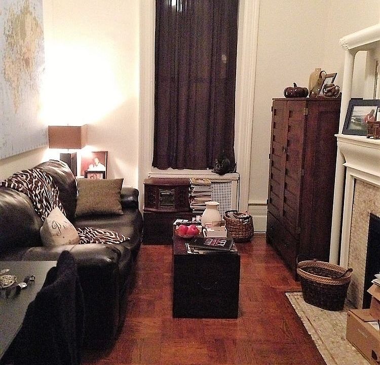 1st image of 210 W 79th St #2F1