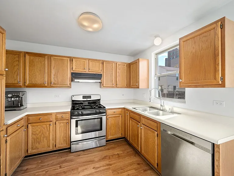 3427 W Polk St — Photo 7