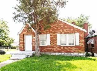 4262 Dardenne Dr, Saint Louis, MO 63120