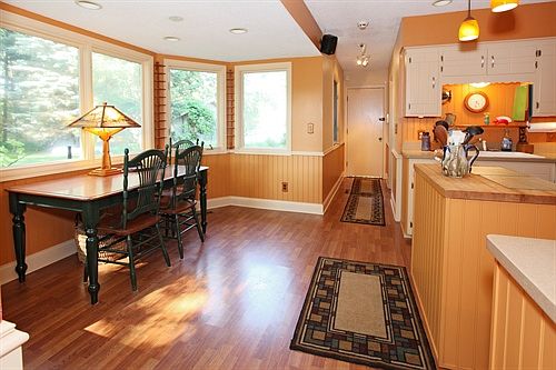 Eat In Kitchen