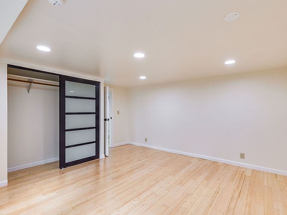 4th image of 225 Chenery St