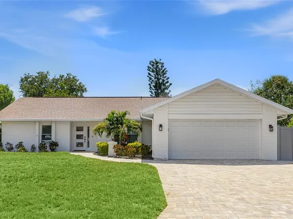 206 73rd St NW, Bradenton, FL 34209