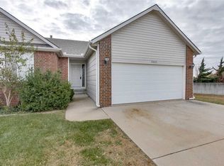 2603 N Hillcrest Cir, Wichita, KS 67220