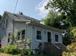 35 Catherine St, East Northport, NY 11731