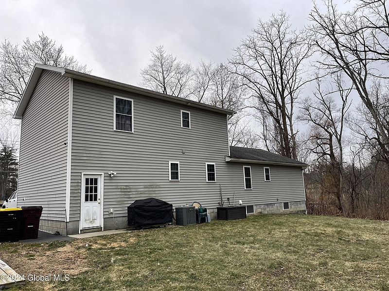 4th image of 347 Consaul Road