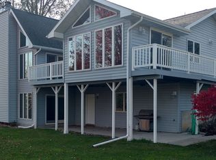 6542 N Union Rd, Cedar Falls, IA 50613