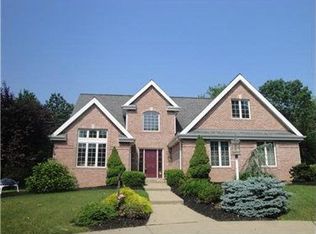 3296 Snowden Rd, South Park, PA 15129