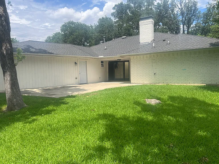 10215 Dale Crest Dr — Photo 10