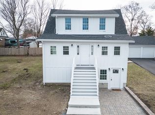 12 Hills St, Randolph, MA 02368