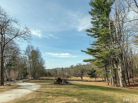 2nd image of 19 Hollenbeck Road