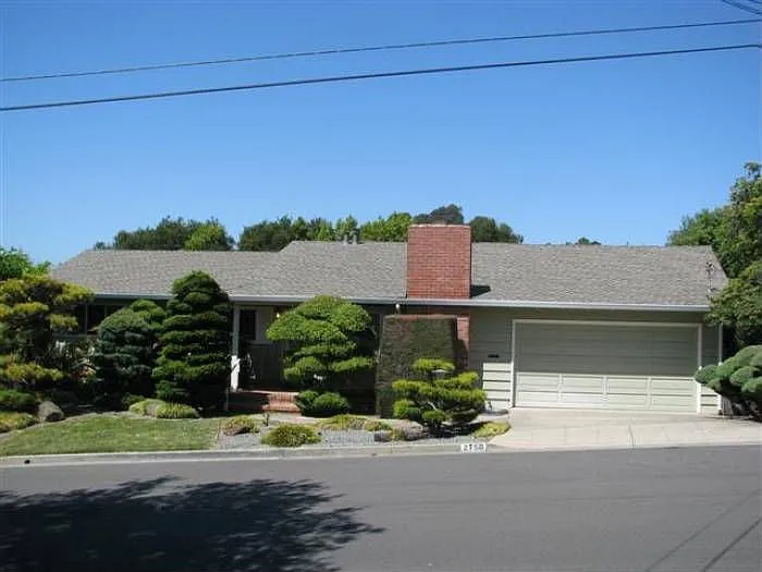 2750 Lancaster Rd photo 1