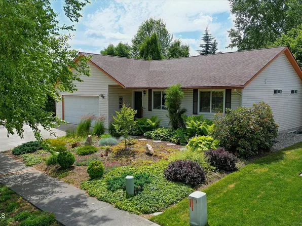 2979 N 7th St, Coeur D Alene, ID 83815