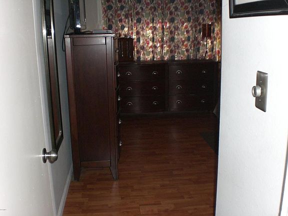 5th image of 4241 W Desert Cove Ave