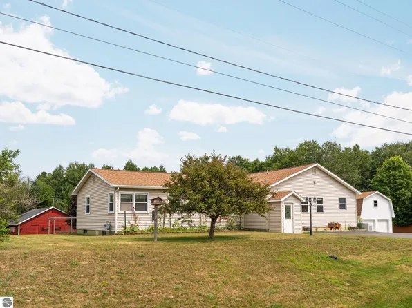 11429 E M 55 Hwy, Cadillac, MI 49601