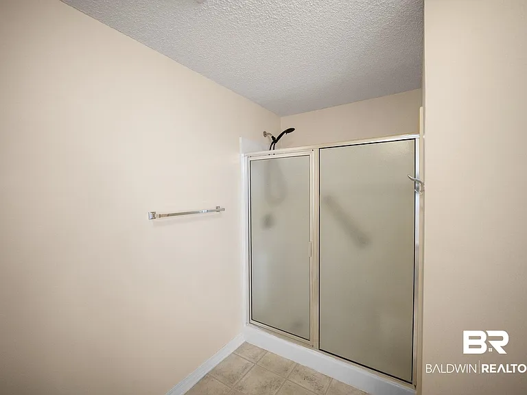 13097 Concord Dr E — Photo 14