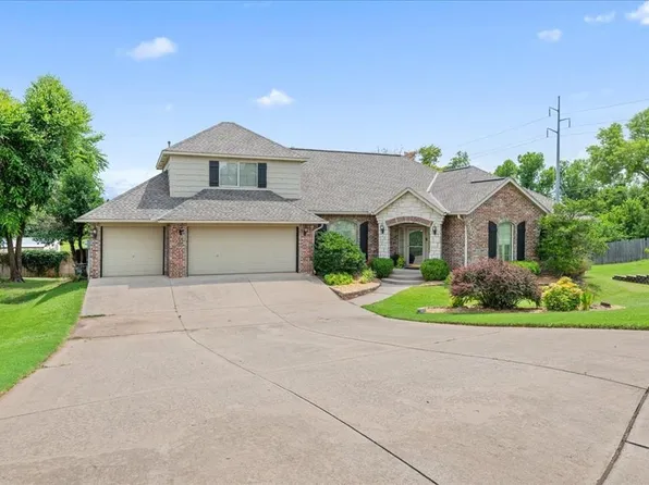 2204 Hanover Ln, Edmond, OK 73034