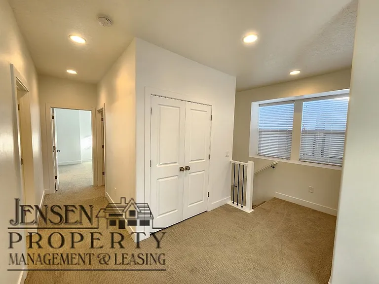 2649 E Wake Forest Ln — Photo 20