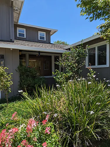 4052 Cresta Way Photo 1