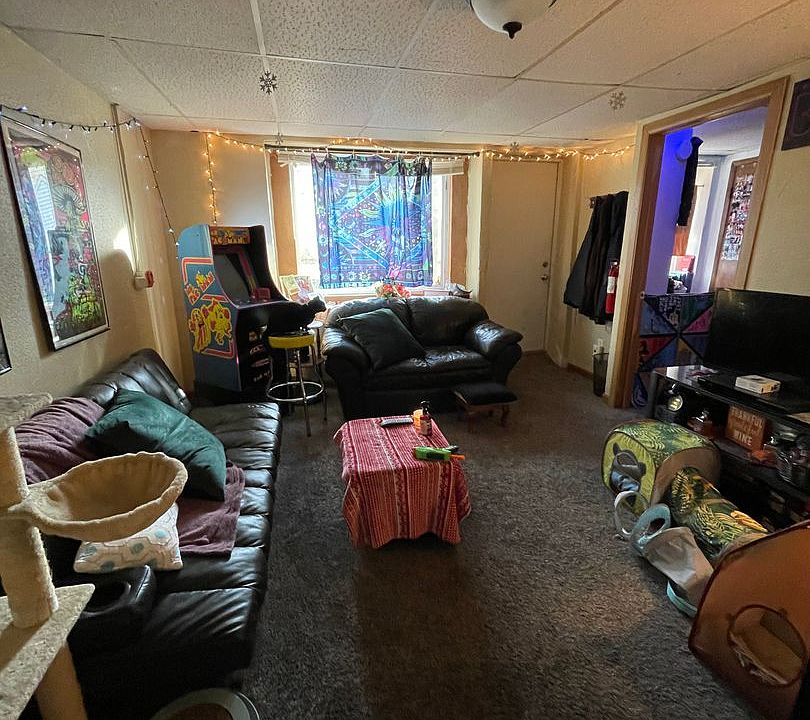 1st image of 1018 Pine St #4