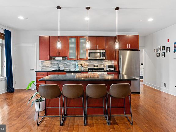 3rd image of 1532 N 2nd St APT 26