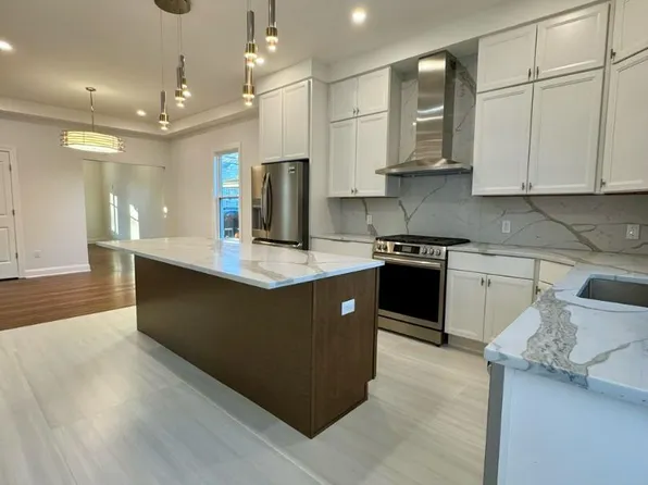 84 Grove St, Somerville, NJ 08876