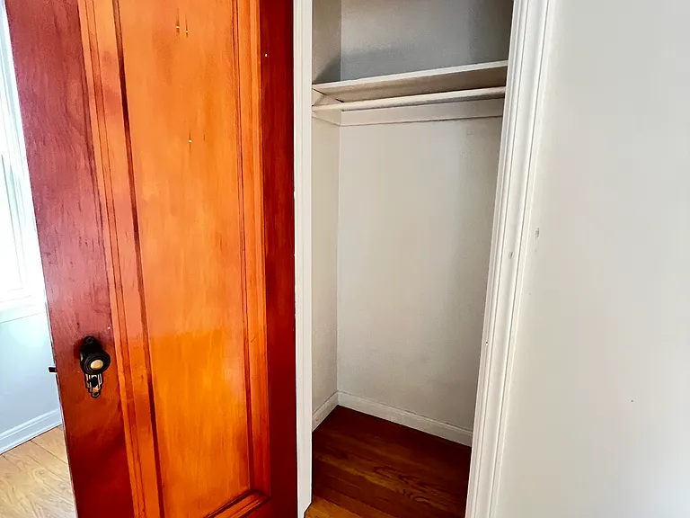 424 4th St #424 — Photo 26