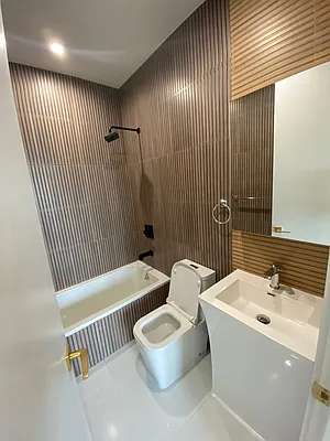 Rented by Aron Fried, LREB | media 6