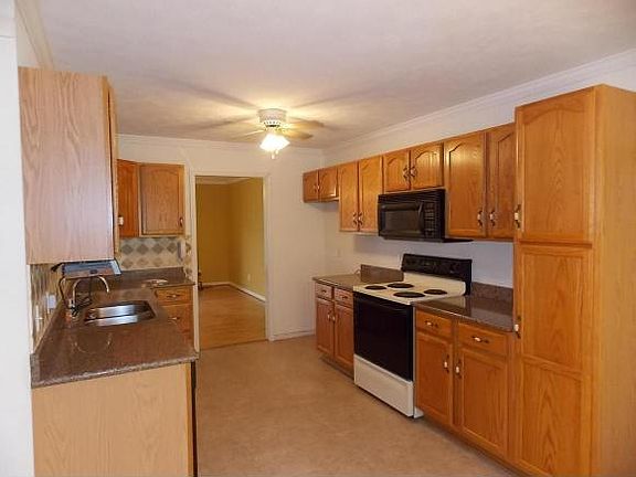 5th image of 110 Kelsey Dr