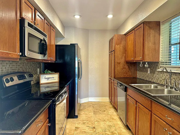 18800 Egret Bay Blvd #214 — Photo 5
