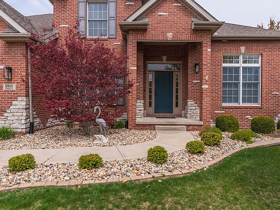 2nd image of 2810 Hubbard Dr