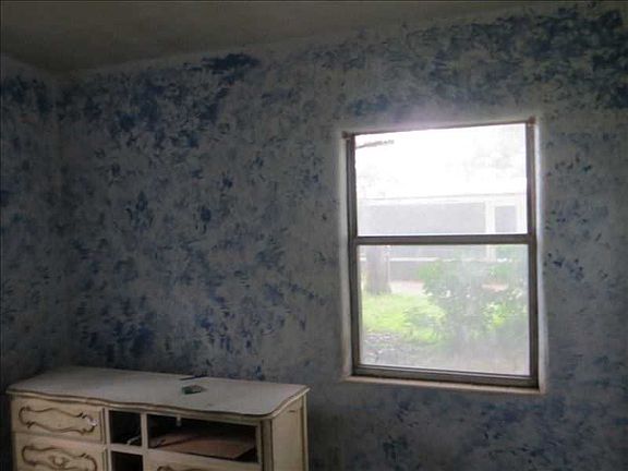 4th image of 11414 English St
