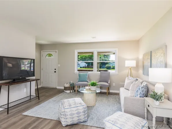 126 Bowen Dr, Hampton, VA 23666