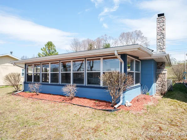 3624 Morgan Dr, Greenville, MI 48838