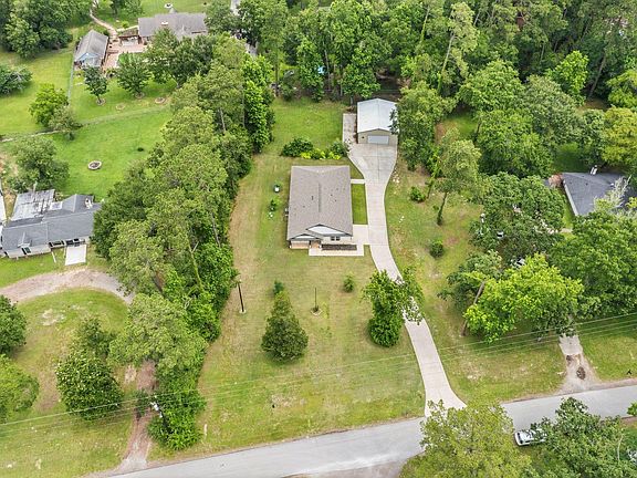 3rd image of 20878 White Oak Ln