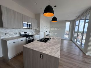 6340-405 W Belmont Ave, Chicago, IL 60634