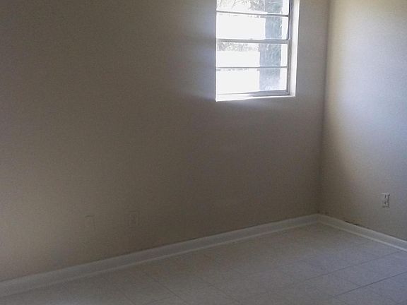 3rd image of 1616 W 8th St APT 1