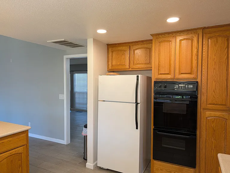 500 Fullerton Dr — Photo 6