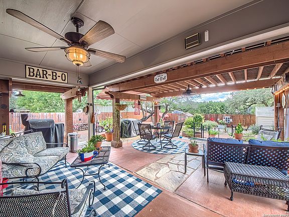 3rd image of 639 Settlers Lane
