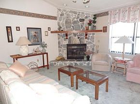 4th image of 408 Marion Oaks Ln