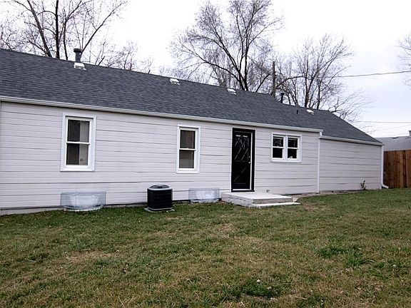 5th image of 3805 Laurel Ave