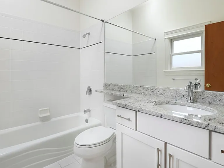 1657 W Wrightwood Ave #3W — Photo 10