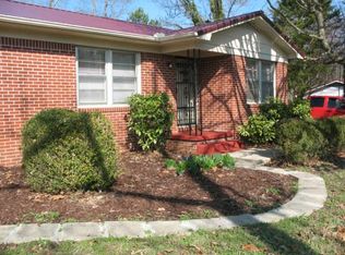 301 Poplar Ave, Huntland, TN 37345