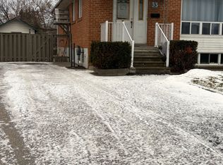 33 Ashwood Cres, Brampton, ON L6T 1M1