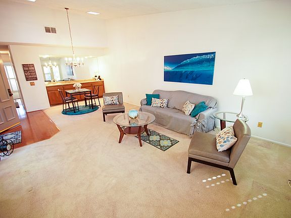 Spacious living room