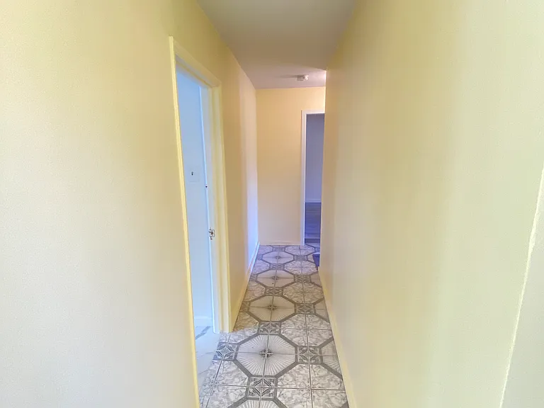 1628 1/2 Morton Ave — Photo 56
