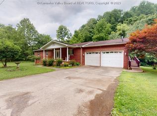 1222 Smith Creek Rd, Salt Rock, WV 25559